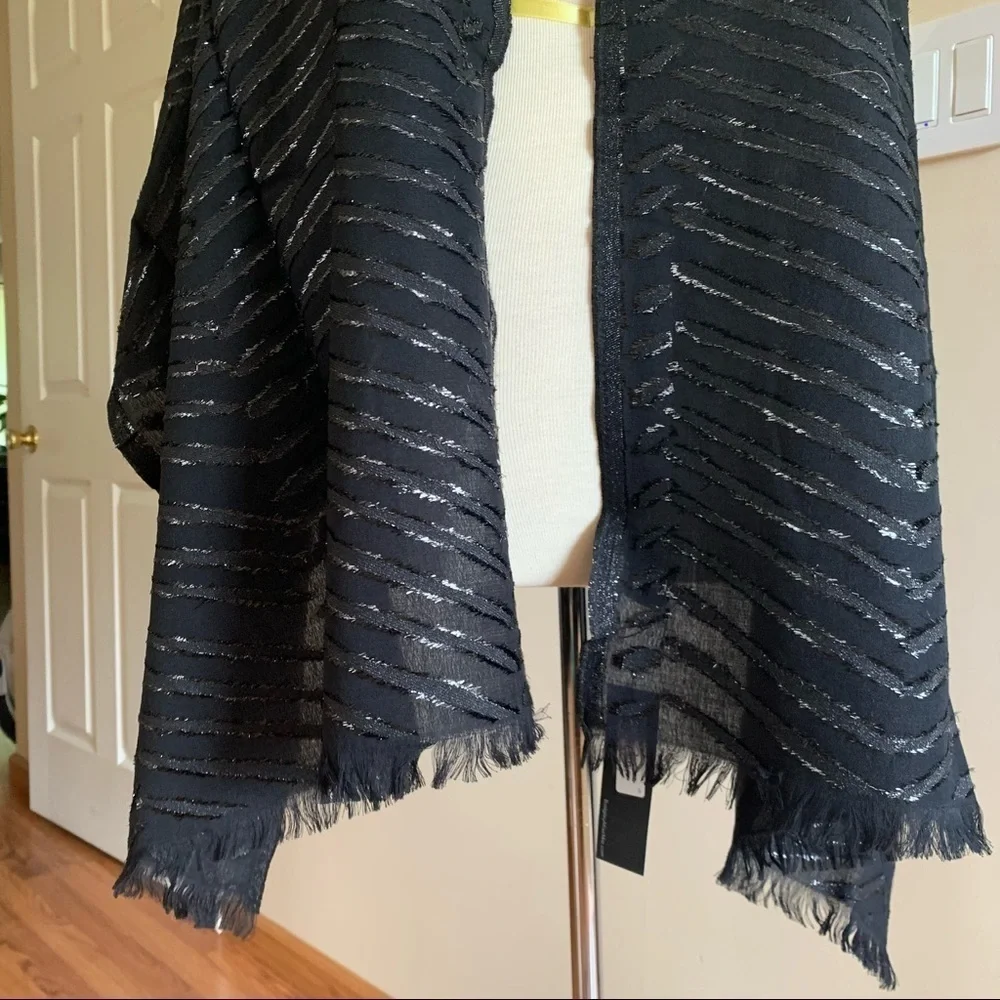 BADGLEY MISCHKA Black Wool-blend Metallic Scarf Wrap